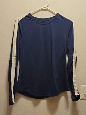 Navy Long-Sleeve Crewneck Top with Contrast Stripe